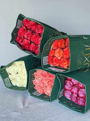 Роза Эквадор 40 см микс